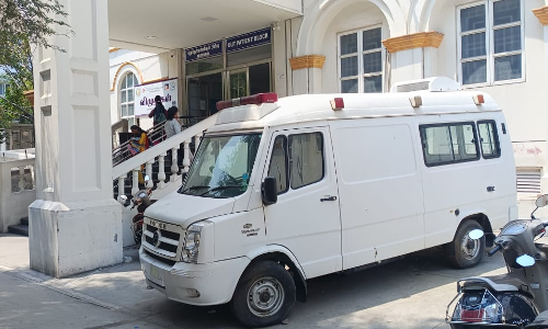 ஆம்புலன்சு பயன்பாட்டுக்கு வருமா?