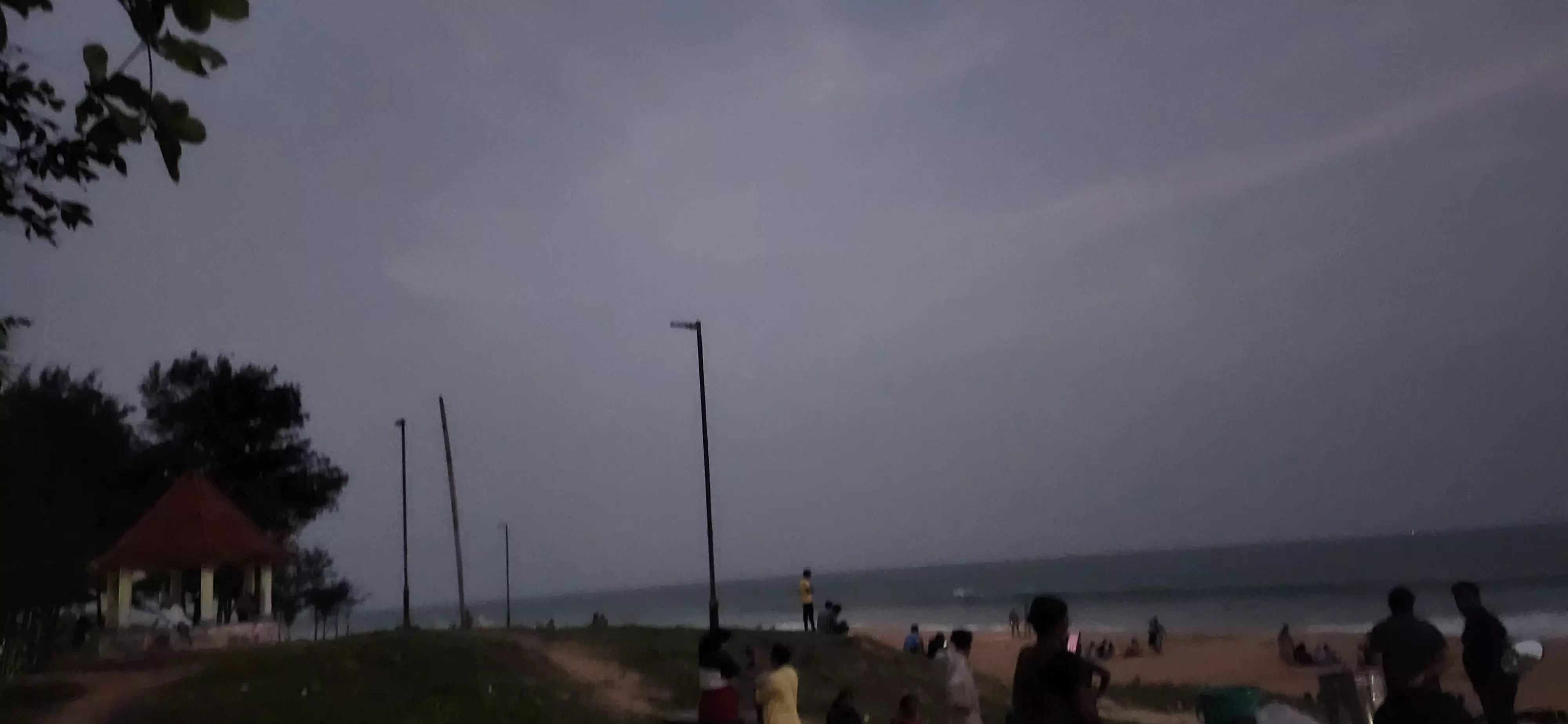 எரியாத மின்விளக்கு எரியாத மின்விளக்கு