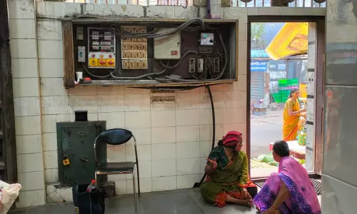 ஆபத்தான மின்சார பெட்டி