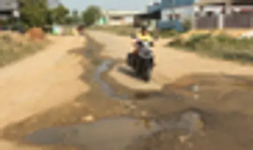 மோசமான சாலை மோசமான சாலை