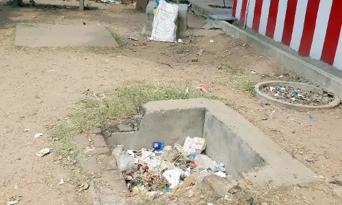 குடிநீர் குழாய் வால்வு தொட்டிக்கு மூடி தேவை