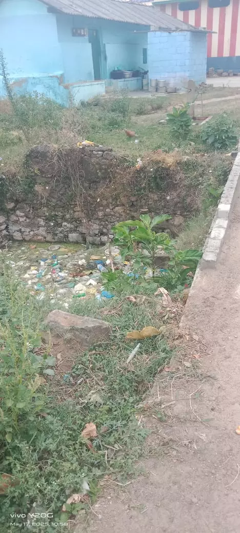 கிணற்றுக்கு சுற்றுச்சுவர் அமைக்க வேண்டும் கிணற்றுக்கு சுற்றுச்சுவர் அமைக்க வேண்டும்