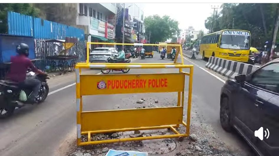 போக்குவரத்துக்கு இடையூறு போக்குவரத்துக்கு இடையூறு