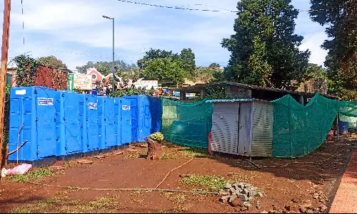 கழிப்பறை கட்டும் பணி மந்தம் கழிப்பறை கட்டும் பணி மந்தம்