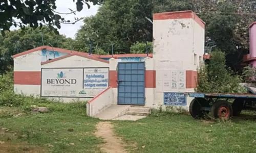 பூட்டியே கிடக்கும் சுகாதார வளாகம்