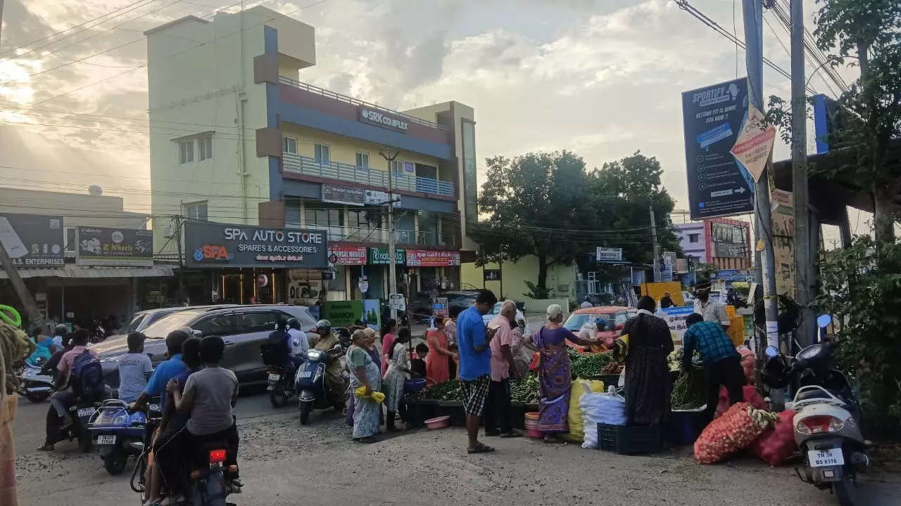 சாலை ஆக்கிரமிப்பு சாலை ஆக்கிரமிப்பு