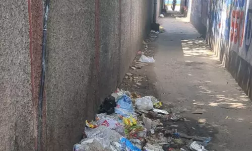 குவிந்து கிடக்கும் குப்பைகள்