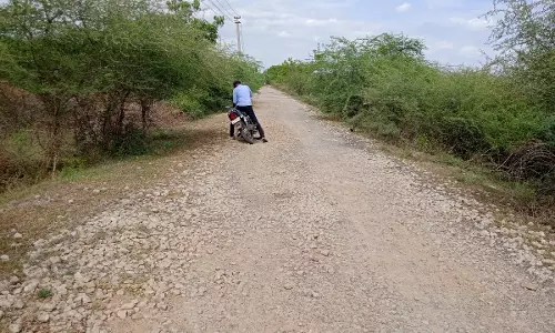 சாலை சீரமைக்கப்படுமா?