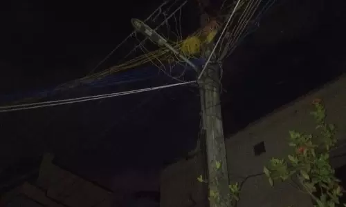 எரியாத மின்விளக்கு...