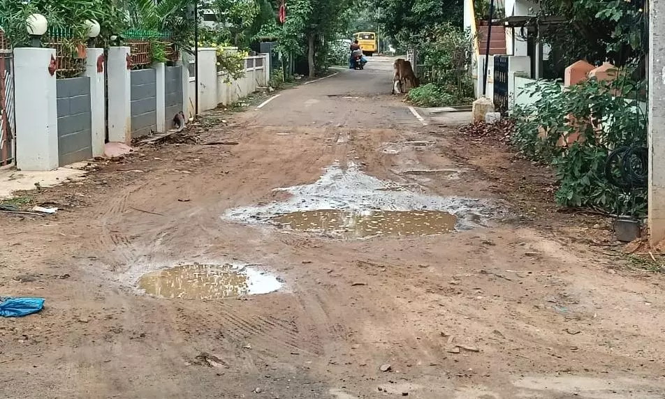 சாலை அமைக்கப்படுமா? சாலை அமைக்கப்படுமா?