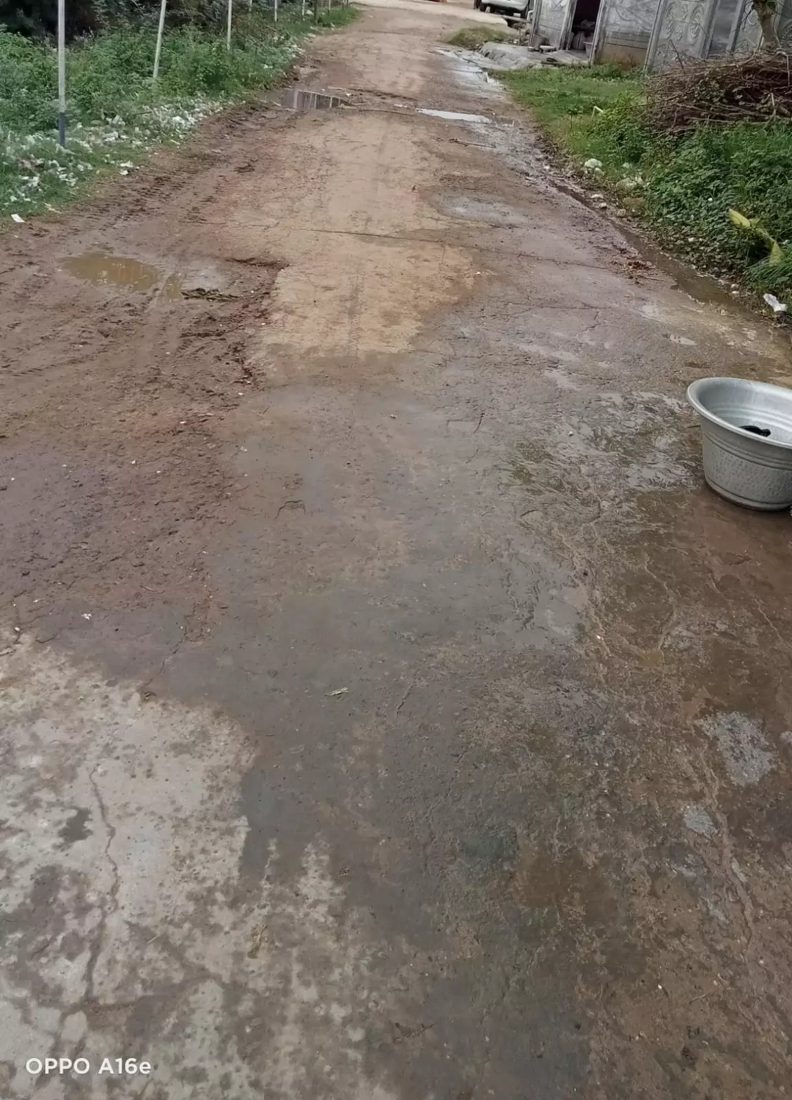 கழிவுநீர் கால்வாய் அமைக்கப்படுமா? கழிவுநீர் கால்வாய் அமைக்கப்படுமா?