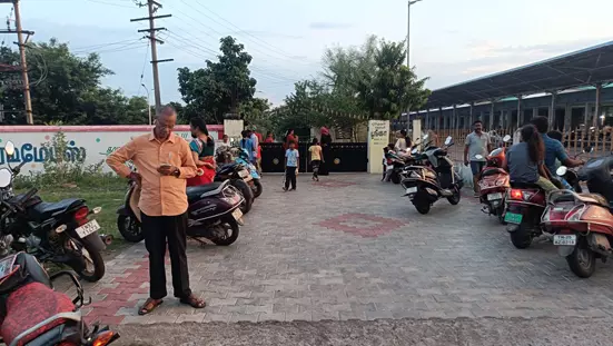 செயல்படாத சிறுவர் பூங்கா செயல்படாத சிறுவர் பூங்கா