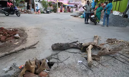 சேதம் அடைந்த கால்வாய்