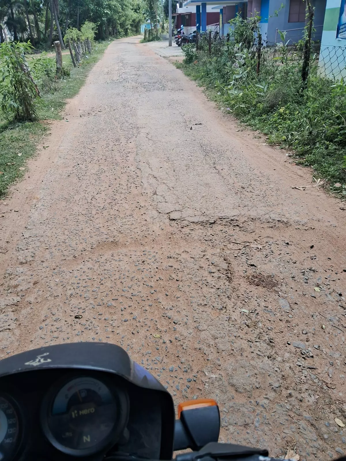 சாலை சீரமைக்கப்படுமா? சாலை சீரமைக்கப்படுமா?