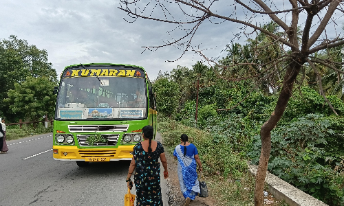 பயணிகள் அவதி பயணிகள் அவதி