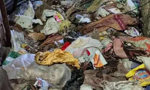 குப்பைகள் தேக்கம் குப்பைகள் தேக்கம்