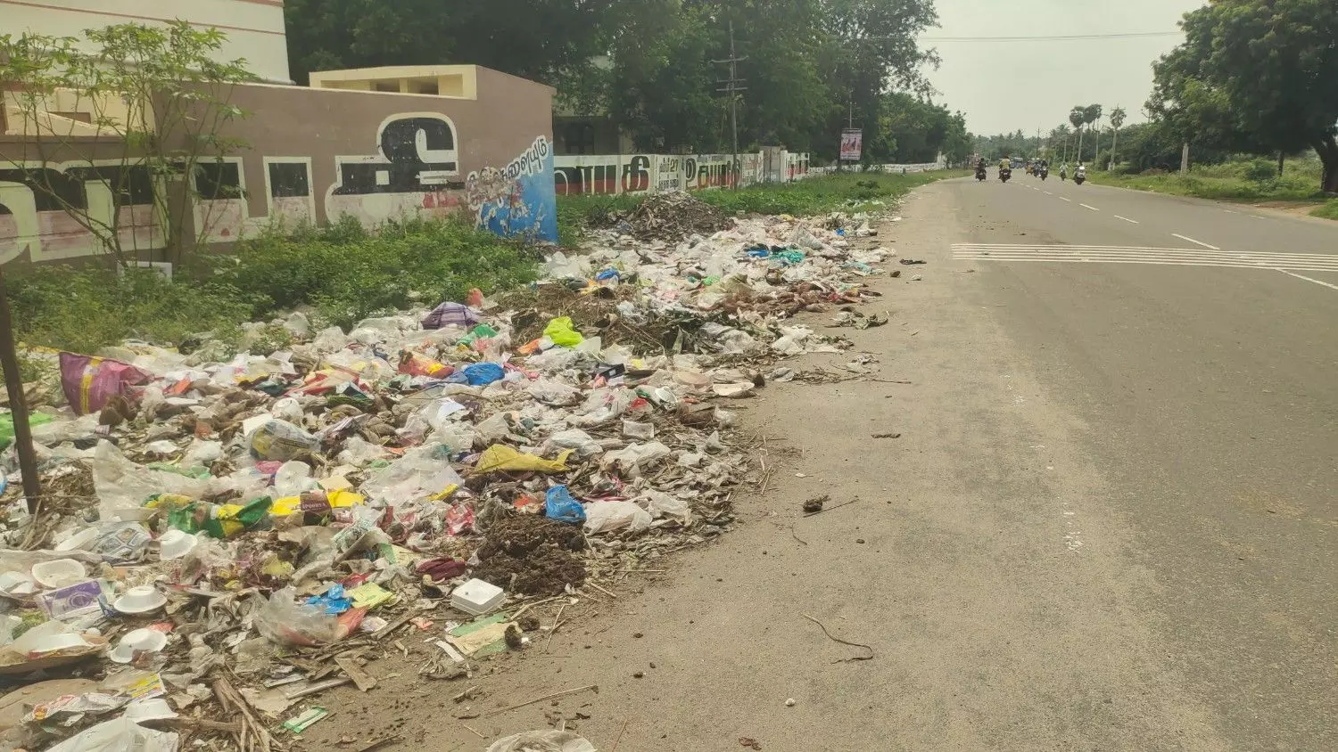 பிளாஸ்டிக் கழிவுகள் பிளாஸ்டிக் கழிவுகள்