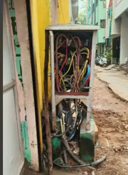 ஆபத்தான மின்பெட்டி ஆபத்தான மின்பெட்டி