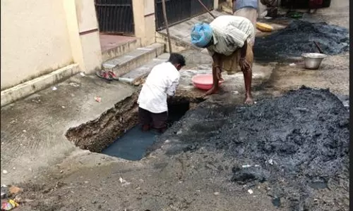 முறையற்ற சாக்கடை கழிவுகள் அகற்றம்