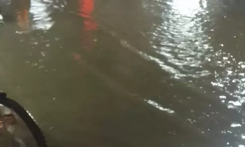 வடியாத மழைநீர்