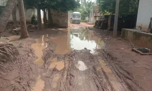 சாலை சீரமைக்கப்படுமா? சாலை சீரமைக்கப்படுமா?