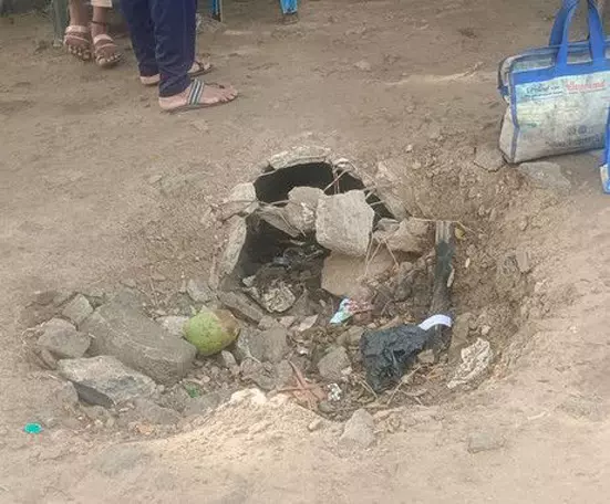 உடைந்த குழாயால் ஆபத்து உடைந்த குழாயால் ஆபத்து