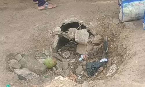 உடைந்த குழாயால் ஆபத்து உடைந்த குழாயால் ஆபத்து