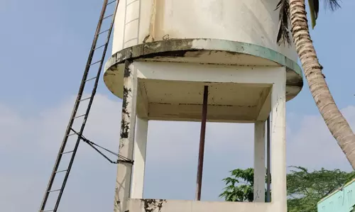 மேல்நிலை நீர்த்தேக்க தொட்டி சேதம்