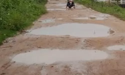 சாலை வசதி கேள்விக்குறி சாலை வசதி கேள்விக்குறி