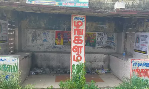 பயணிகள் நிழற்குடையில் சமூக விரோத செயல்