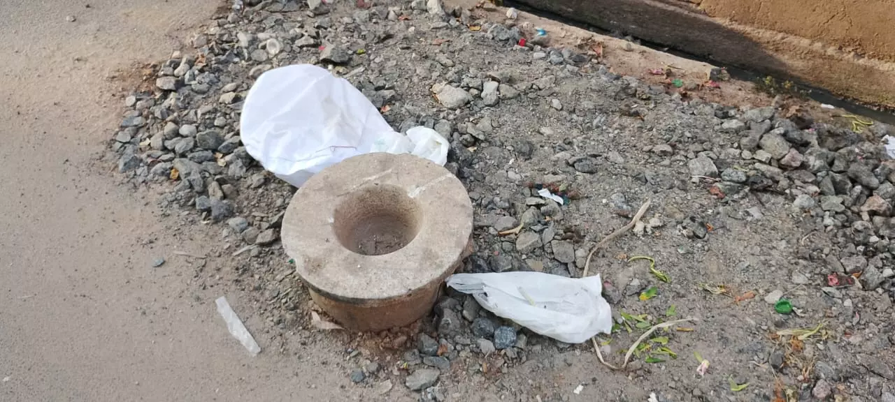 விபத்தில் சிக்கும் வாகன ஓட்டிகள் விபத்தில் சிக்கும் வாகன ஓட்டிகள்