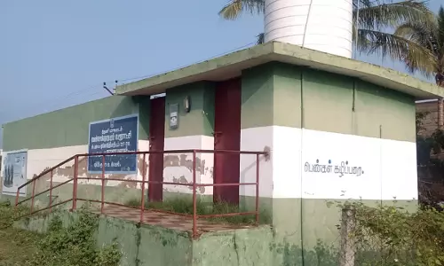 பயன்பாட்டுக்கு வராத கழிப்பறை பயன்பாட்டுக்கு வராத கழிப்பறை