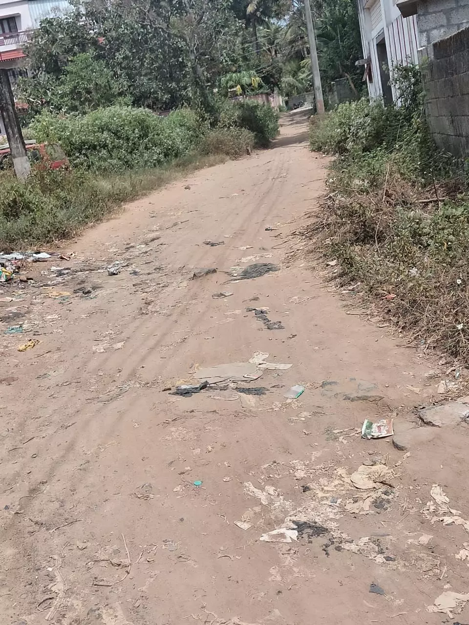 சாலையை சீரமைக்க வேண்டும்