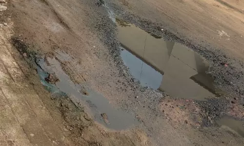 குளம்போல் கழிவுநீர்