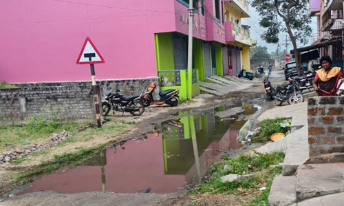 கால்வாய் வசதி தேவை