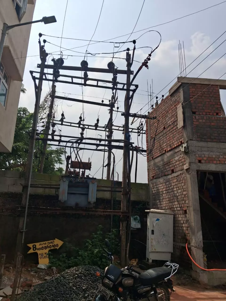 ஆபத்தான மின்மாற்றி ஆபத்தான மின்மாற்றி