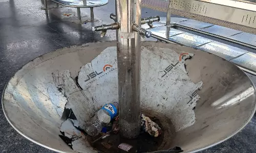 காட்சிபொருளான குடிநீர் குழாய்