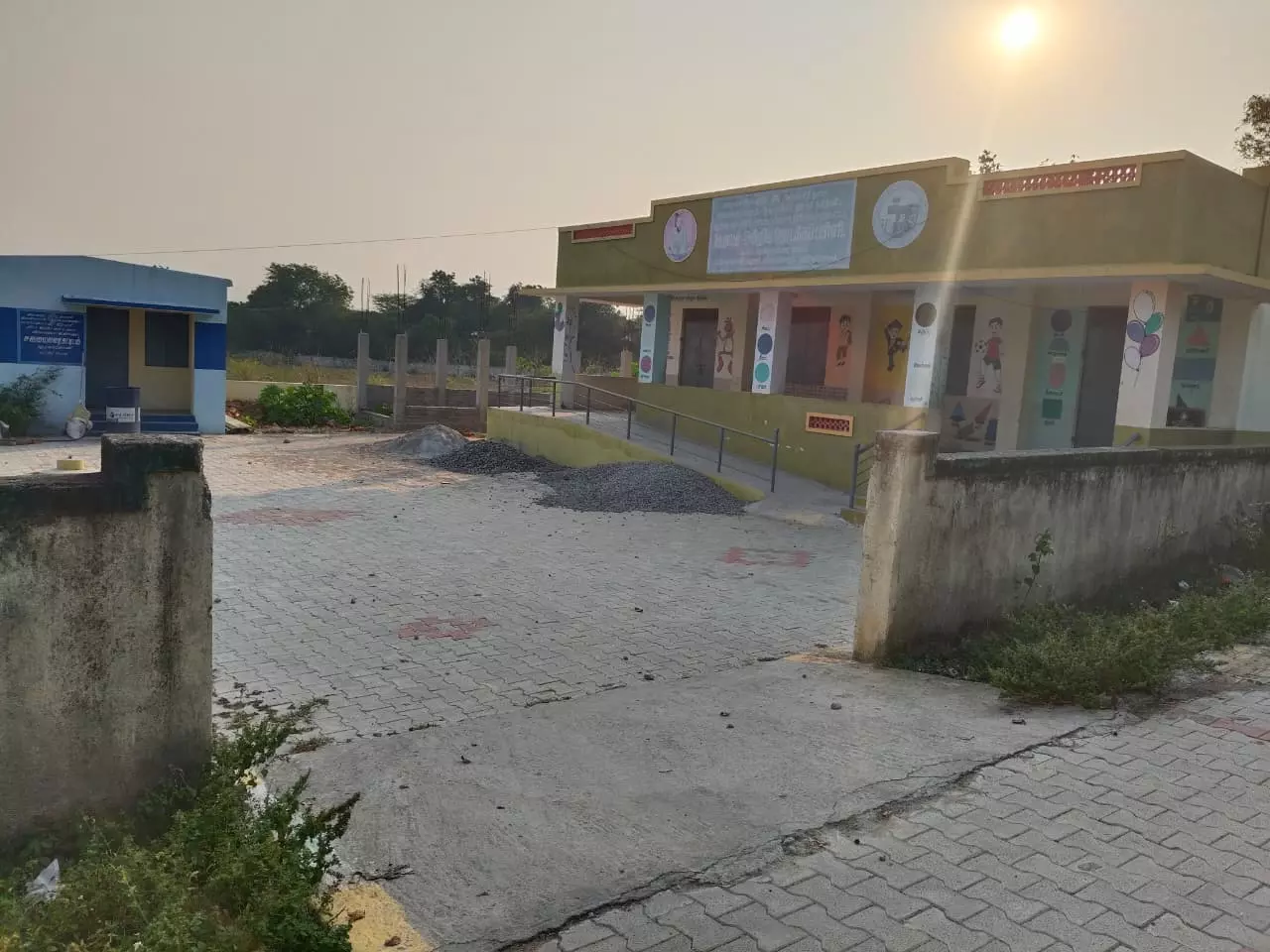 நுழைவு வாயில் தேவை நுழைவு வாயில் தேவை