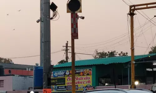 பழுதான சிக்னலால் விபத்து அபாயம்