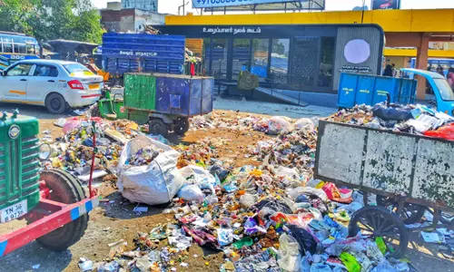 அகற்றப்படாத குப்பைகள்