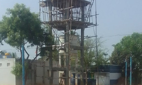 குடிநீர் தொட்டிக்கு ஆழ்துளை கிணறு அமைக்கப்படுமா? குடிநீர் தொட்டிக்கு ஆழ்துளை கிணறு அமைக்கப்படுமா?