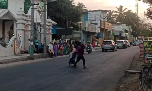 நிழற்குடை தேவை
