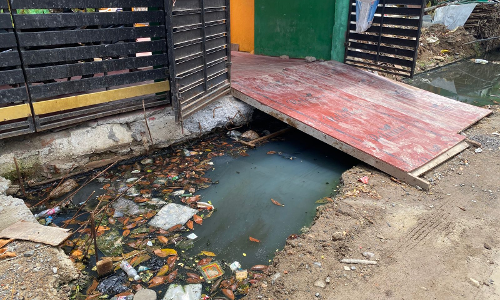 பாதசாரிகள் சிரமம்