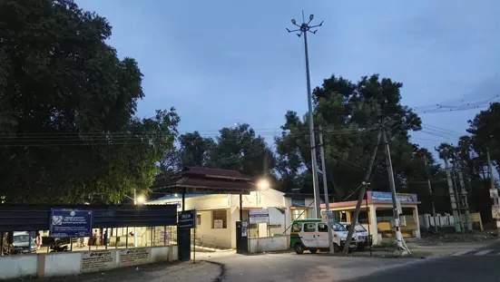 உயர் கோபுர மின்விளக்கு எரியவில்லை