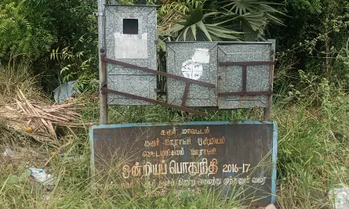 குடிநீரின்றி பொதுமக்கள் அவதி