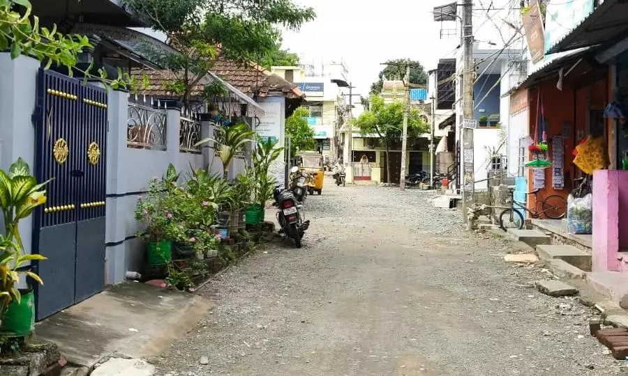 பொதுமக்கள் அவதி பொதுமக்கள் அவதி
