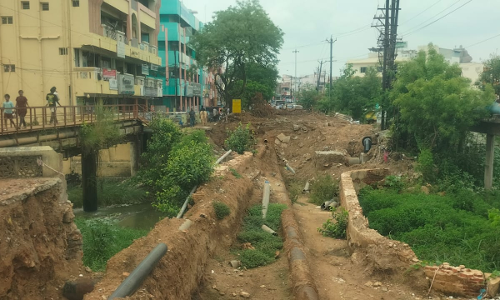 கிடப்பில் போடப்பட்ட பாலப்பணிகள்