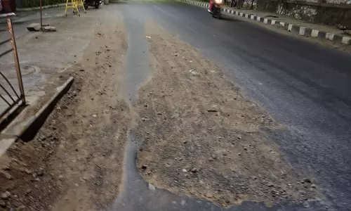 சாலை சீரமைக்கப்படுமா சாலை சீரமைக்கப்படுமா