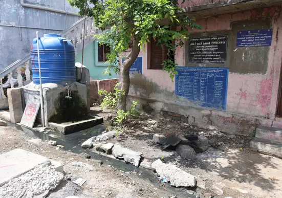 கால்வாய் வசதி அமைத்துத்தருவார்களா? கால்வாய் வசதி அமைத்துத்தருவார்களா?