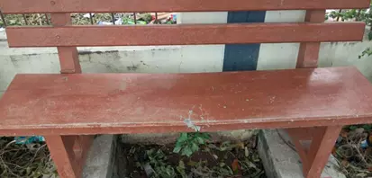 பூங்கா இருக்கைகள் சேதம்